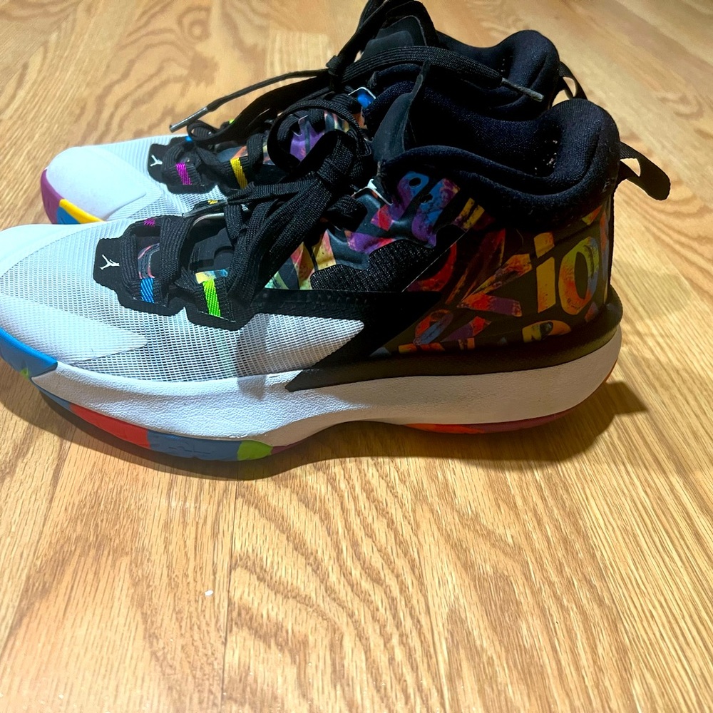 Zion 1 shoes